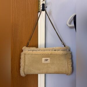 Vintage UGG Beige Shearling Suede Hand Muff Clutch Shoulder Bag With Chain Strap